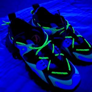 Juavas size 9 with glow in the dark laces